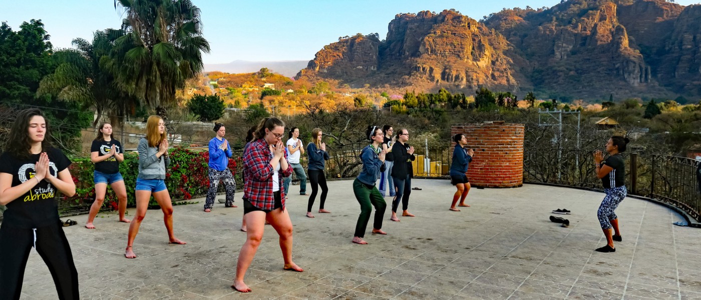 51СƳstudents doing yoga in Mexico